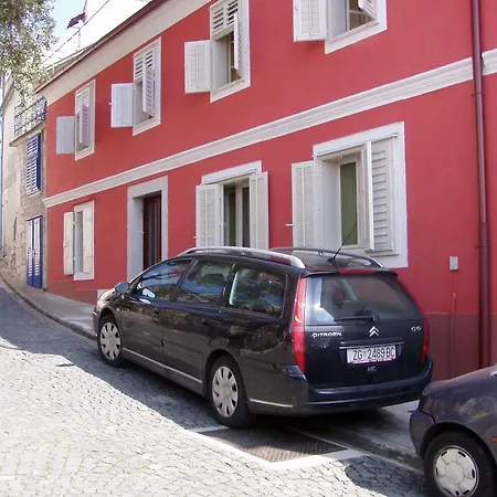 Studio Holy Trinity Apartment